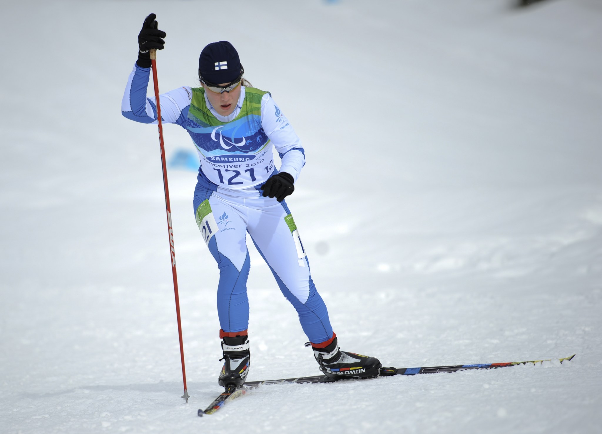 Maija Löytynoja hiihtämässä Vancouverissa 2010.